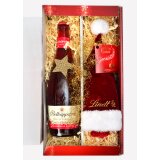 Geschenkset Weihnachten "Rotkäppchen Wintersecco Preiselbeere & Nelke mit Weihnachtsmann-Mütze von Lindt"